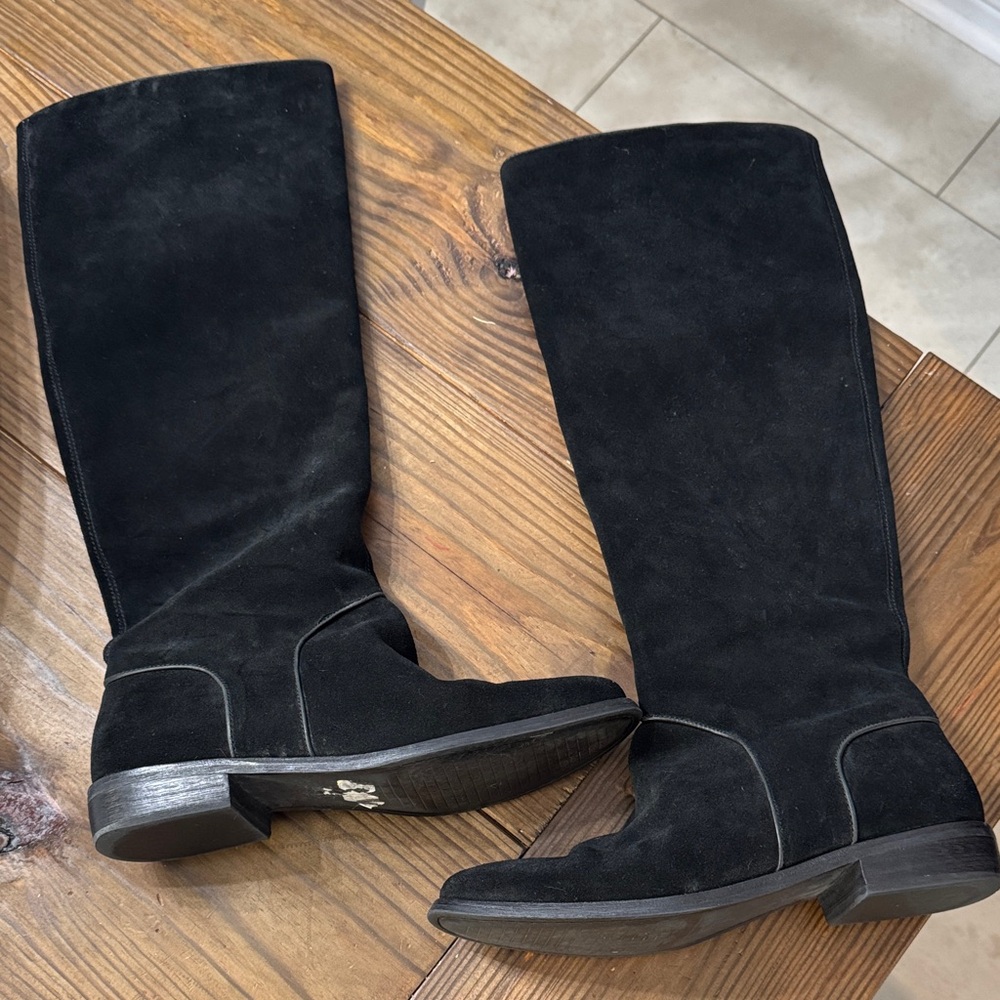 UGG Classic Black Suede Heeled Boots